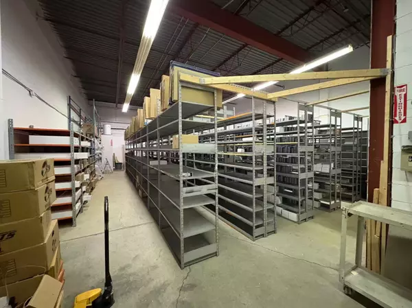 Mississauga, ON L5N 5Z2,2283 Argentia RD ##2