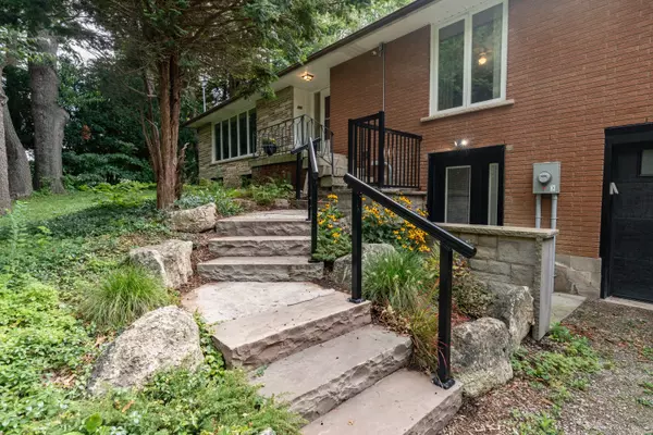 Hamilton, ON L9G 3L6,346 Jerseyville RD W