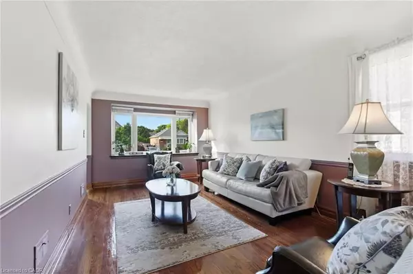 Hamilton, ON L8T 3A2,91 East 42nd ST