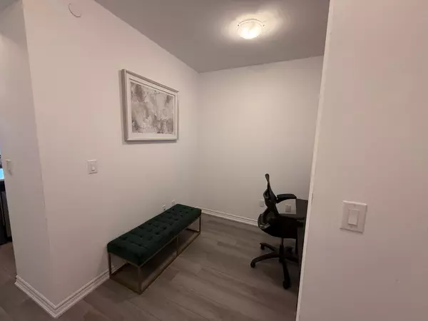 Hamilton, ON L8B 2A5,460 Dundas ST E #606