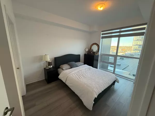 Hamilton, ON L8B 2A5,460 Dundas ST E #606