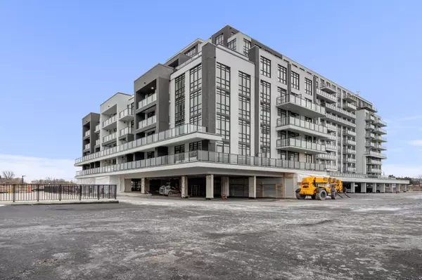 Hamilton, ON L8E 5B4,461 Green RD #202