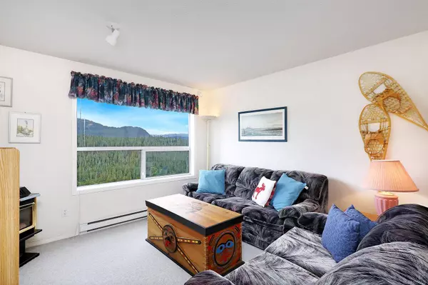 Courtenay, BC V9J 1L0,1105 Henry Rd #308