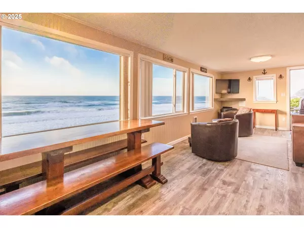 Lincoln City, OR 97367,3521 SW ANCHOR AVE #3