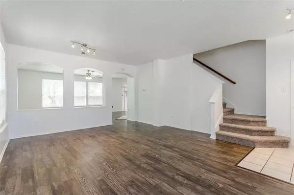 Fort Worth, TX 76140,513 Pineview Lane