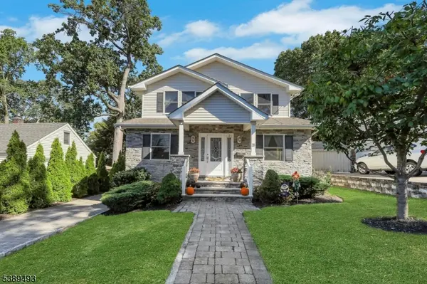 35 Franklin Ave, Hasbrouck Heights Boro, NJ 07604