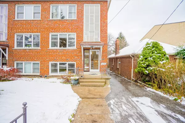 Toronto W02, ON M6P 2H6,295 Indian GRV W #3