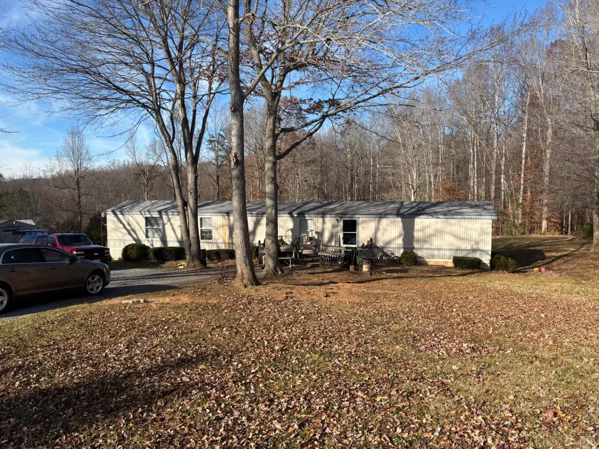 Goode, VA 24556,1075 Menefee DR