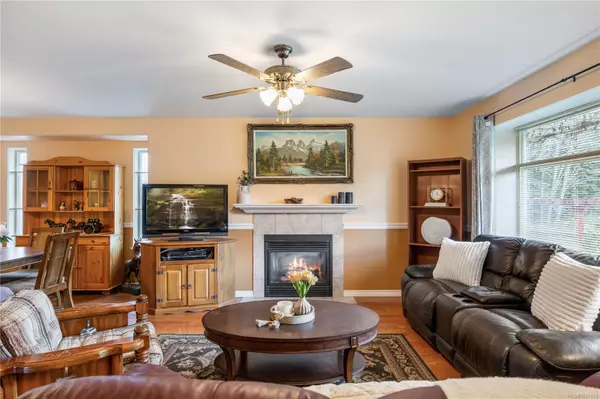 Nanaimo, BC V9R 6S3,221 Westwood Rd