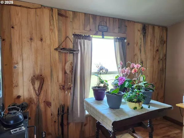 Hines, OR 97738,29388 WRECKING YARD LN