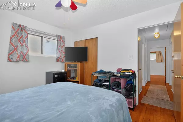 Colorado Springs, CO 80907,822 W Monroe ST