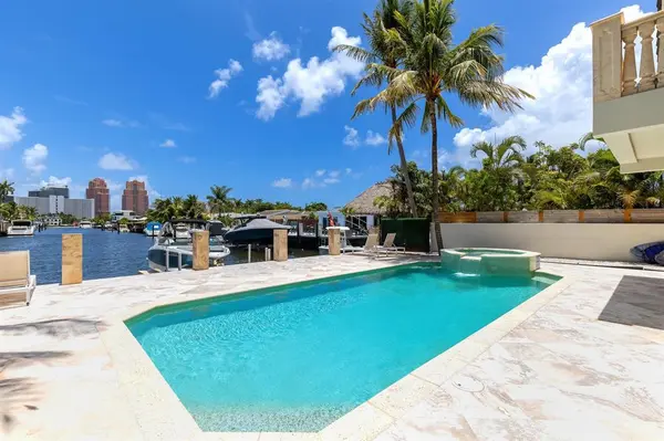 Fort Lauderdale, FL 33305,2432 BAYVIEW DR