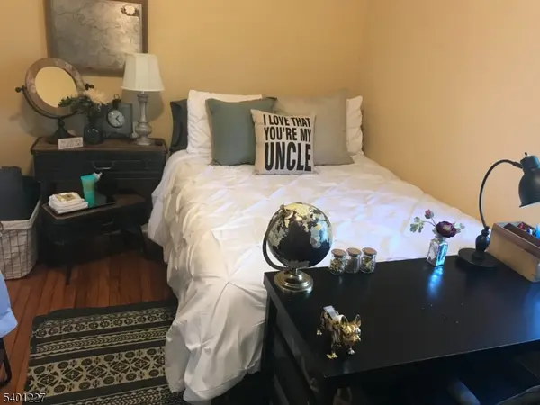 Belleville Twp., NJ 07109,18 Hilton St