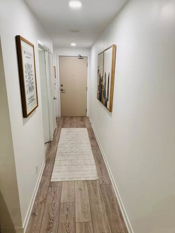 Toronto C03, ON M5P 0A6,2020 Bathurst ST #535