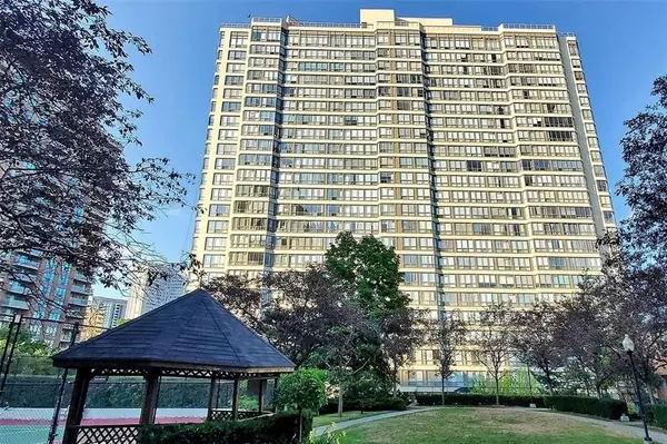 Mississauga, ON L5B 3Z3,55 Elm DR W #1806