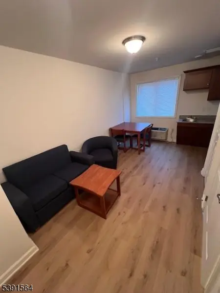 Paterson City, NJ 07503,165-169 Barclay st #105