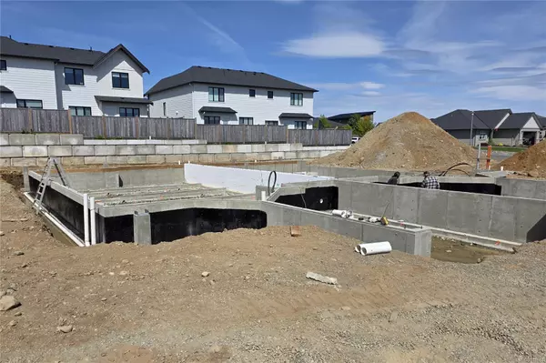 Campbell River, BC V9H 0C6,343 Arizona Dr #4