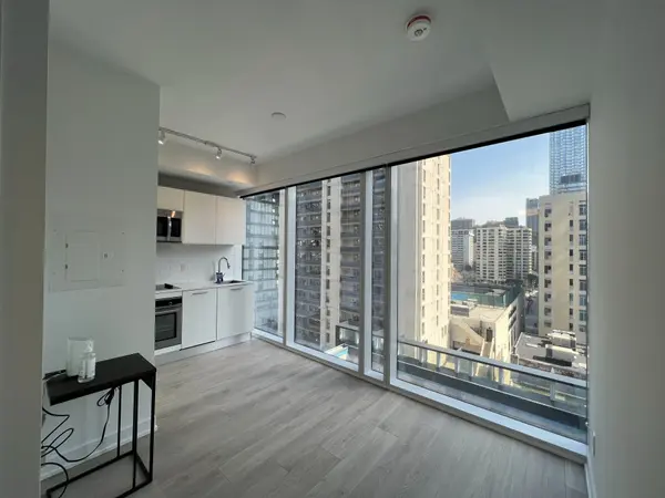 Toronto C08, ON M4Y 0C6,3 Gloucester ST #708