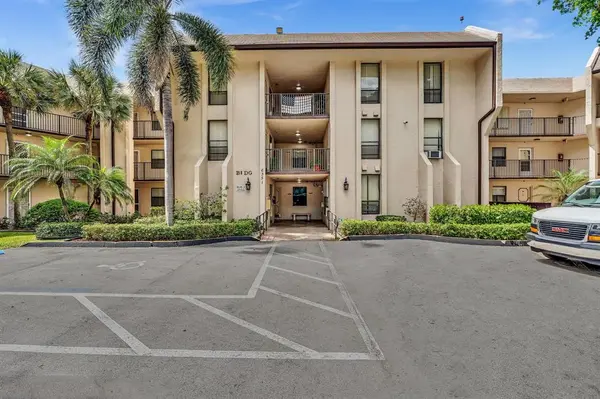 Tamarac, FL 33321,6351 N University Dr #324