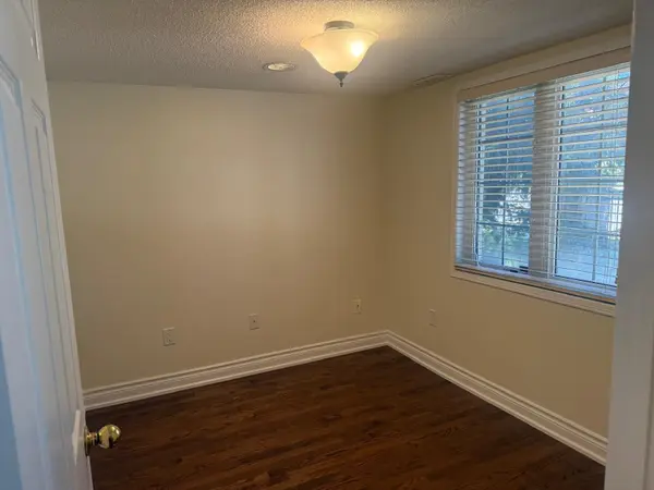 Richmond Hill, ON L4E 4H8,10 Post Oak DR #2