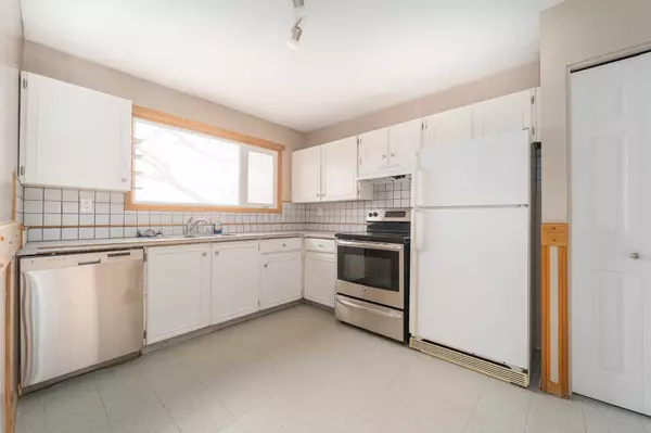 Lethbridge, AB T1H 2J6,406 12 AVE N