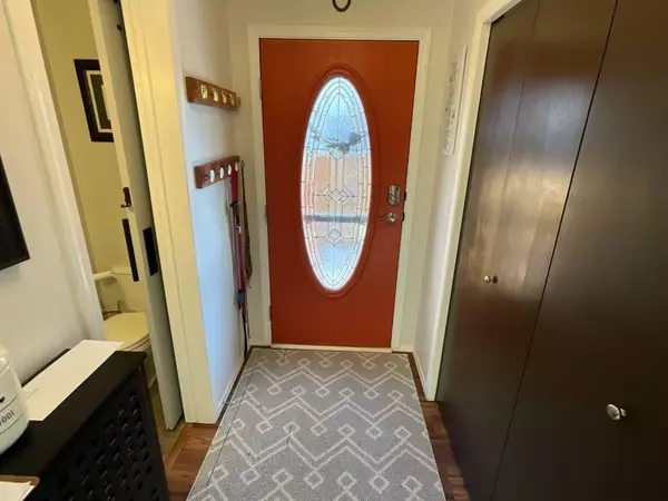 Red Deer, AB T4P 3K9,34 Roland ST