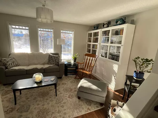 Red Deer, AB T4P 3K9,34 Roland ST