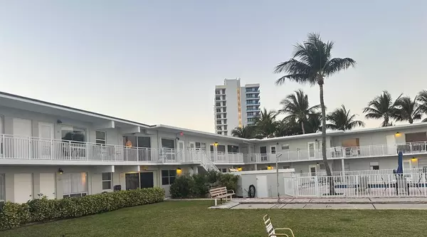 Pompano Beach, FL 33062,2508 Bay Dr #25