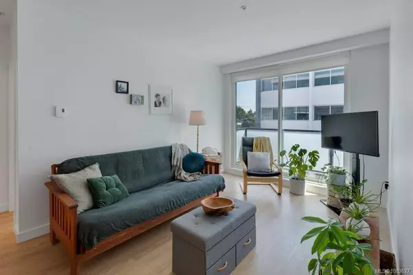 Victoria, BC V8V 3M9,1115 Johnson St #418