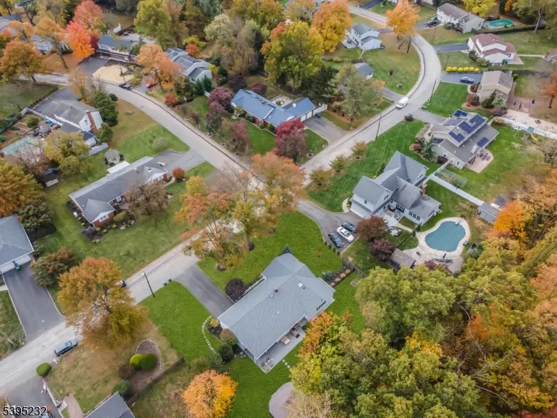 8 Mary Ellen Dr, Edison Twp., NJ 08820