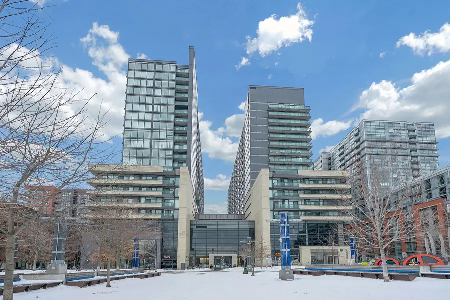 36 Lisgar ST #1009, Toronto C01, ON M6J 0C7