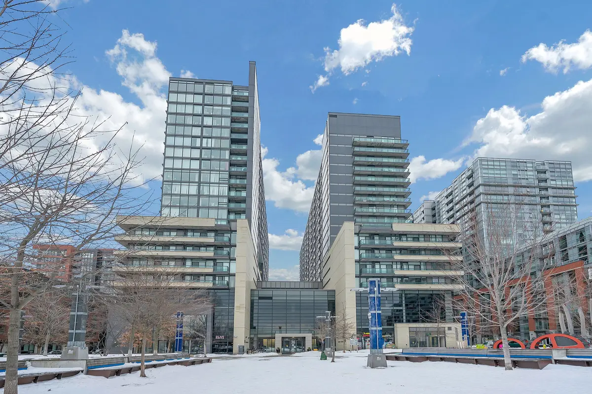 Toronto C01, ON M6J 0C7,36 Lisgar ST #1009