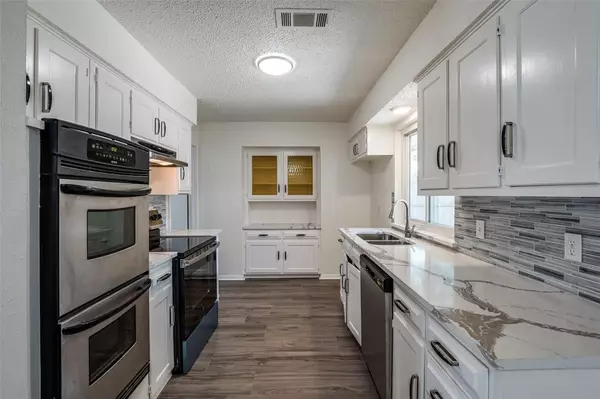 Carrollton, TX 75006,1902 Pat Ln