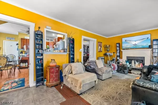 East Orange City, NJ 07017,106 Burchard Ave