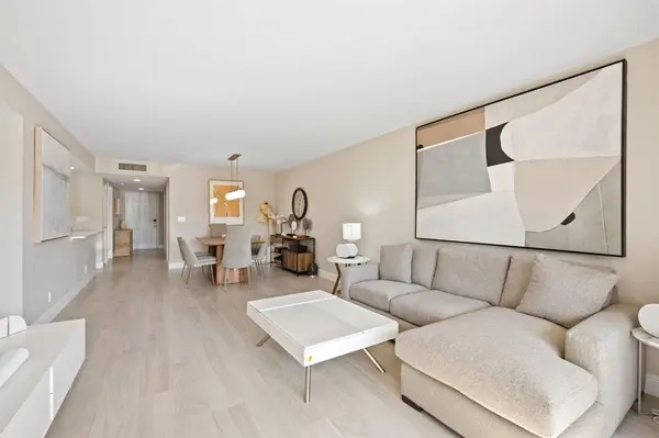 Delray Beach, FL 33484,15451 Pembridge Dr #206