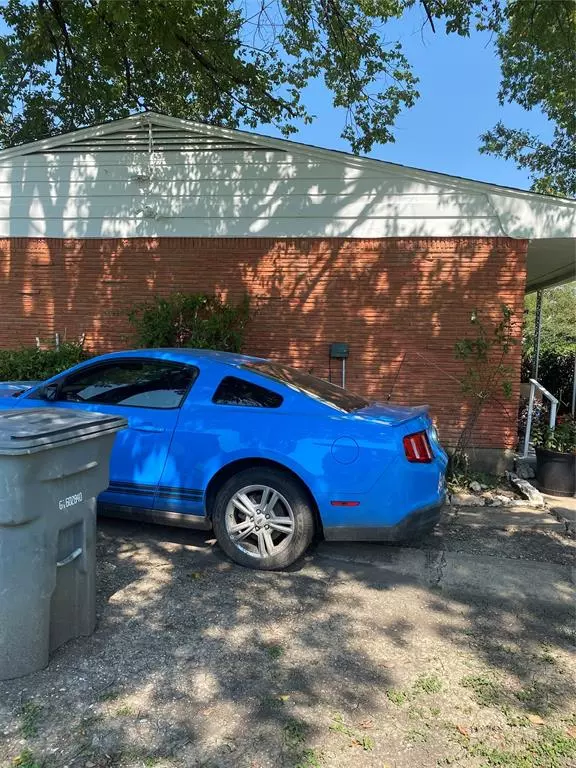 Dallas, TX 75220,3433 Bogata Boulevard