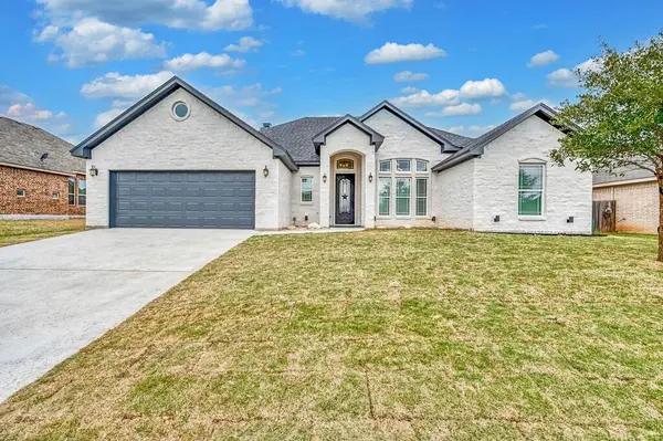 Mcgregor, TX 76657,505 S Navajo Trail