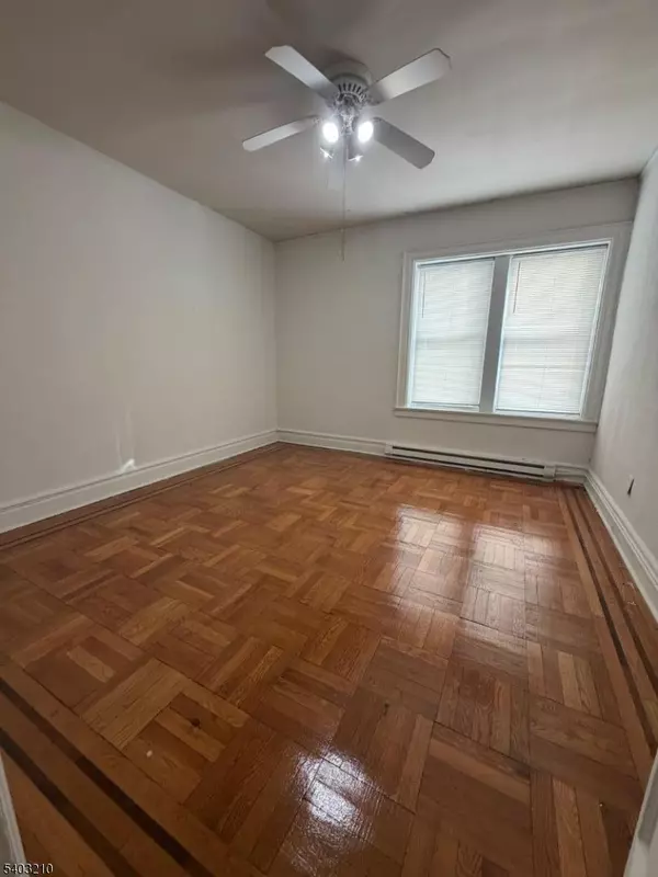 Bloomfield Twp., NJ 07003,165 Franklin St #201