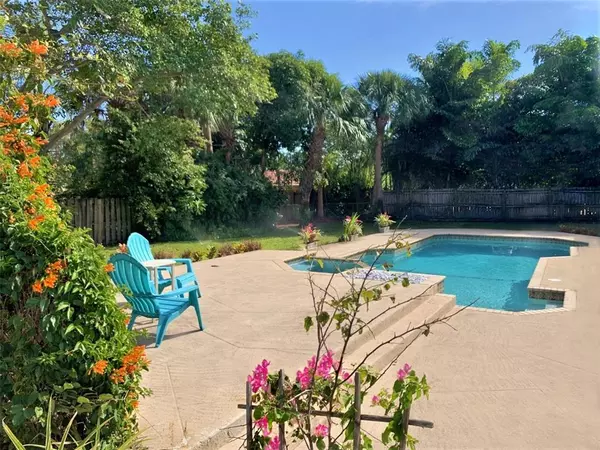 Lighthouse Point, FL 33064,2780 NE 22nd AV