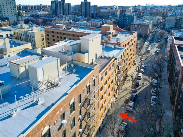 Bronx, NY 10460,2120 Daly AVE