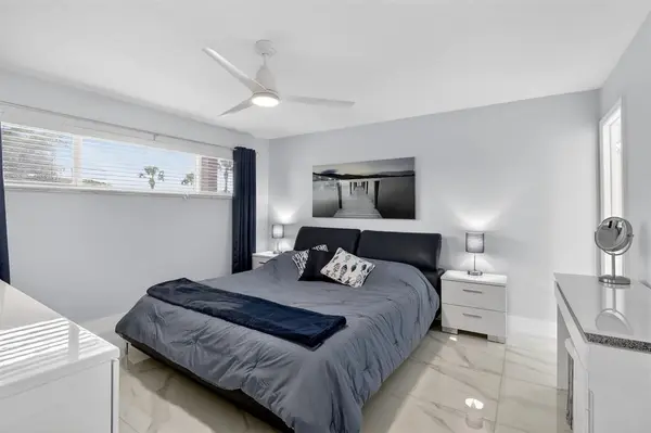 Pembroke Pines, FL 33025,9623 S Hollybrook Lake Dr #204