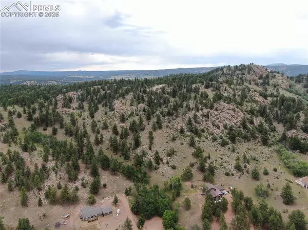 Florissant, CO 80816,76 Crocus CIR