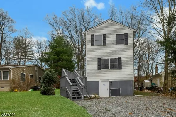 West Milford Twp., NJ 07421,54 Race Track Dr