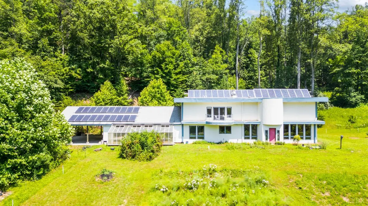 Faber, VA 22938,350 Creekside LN