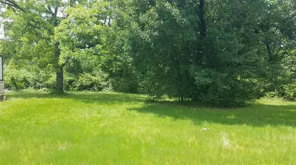 Denison, TX 75020,1901 S Woodlawn Boulevard