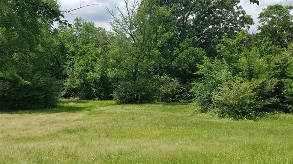 Denison, TX 75020,1901 S Woodlawn Boulevard