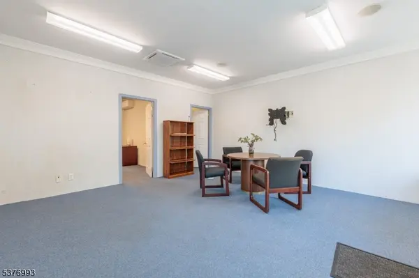 Phillipsburg Town, NJ 08865,324 S Main St