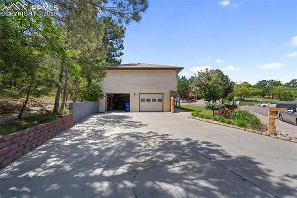 Colorado Springs, CO 80918,6170 Castlewood LN