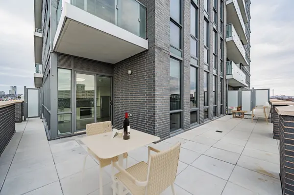 Toronto C11, ON M3C 0P2,2 Sonic WAY #410