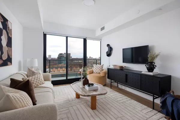 Toronto C11, ON M4G 0E1,36 Brentcliffe RD #911